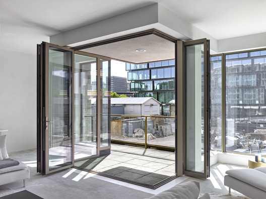 Sud Residential Building / Office Winhov - Interior Photography, Door