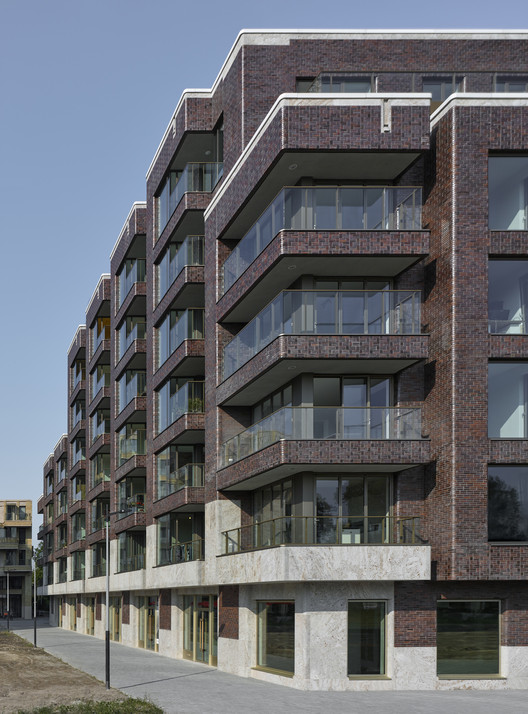 Sud Residential Building / Office Winhov - Exterior Photography