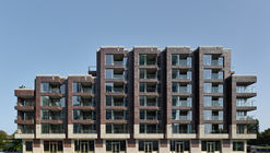 Sud Residential Building / Office Winhov