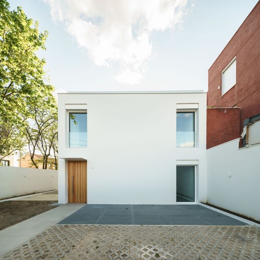 Woodcase House / Ayllón Paradela Deandrés Architects Woodcase House / Ayllón Paradela Deandrés Architects - Exterior Photography