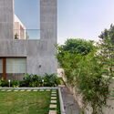 6 landscape - Căn biệt thự 2 tầng hiện đại thiết kế nhiều kh&ocirc;ng gian s&acirc;n vườn hơn