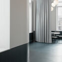 (NO PUBLICAR - PUBLICACIÓN ELIMINADA) Edificio C3 / Peter Besley - Fotografía interior, Arquitectura Comercial, Mesas