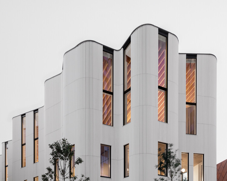 Edifício C3 / Peter Besley, © Ståle Eriksen