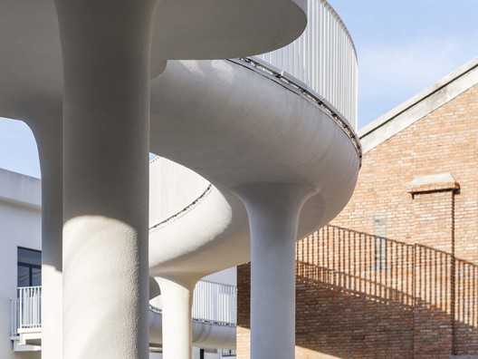 江南绣衣厂 / 米丈建筑 - 室内图, 表皮