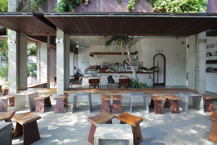 Bonte Cafe / Yên Architecture - Interior Photography, Table, Chair, Beam, Patio