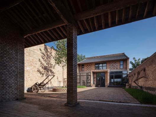 Red Brick Dwellings in Ezi Village / XAUAT - Exterior Photography