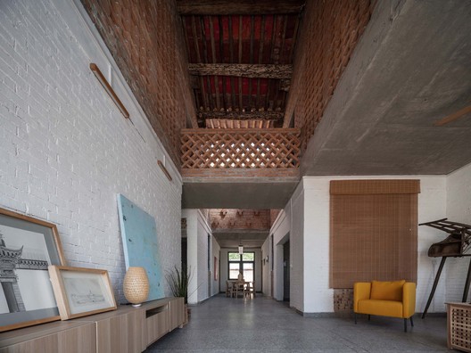 Red Brick Dwellings in Ezi Village / XAUAT - Interior Photography