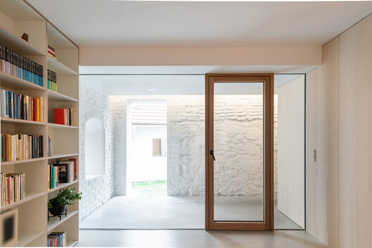 Casa Kozina / Atelier 111 Architekti - Fotografía interior, Estanterías