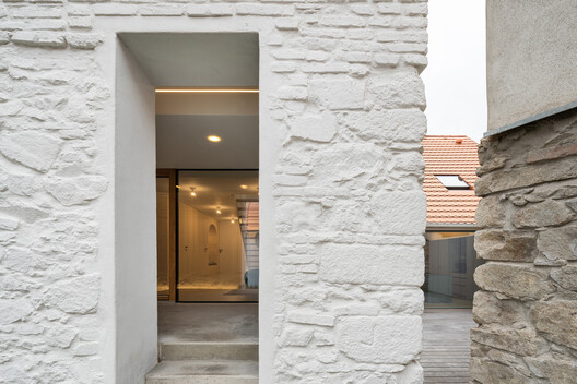 Casa Kozina / Atelier 111 Architekti - Fotografía interior, Ladrillo, Fachada