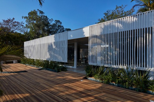 Serra House / Piacesi Arquitetos Associados - Exterior Photography