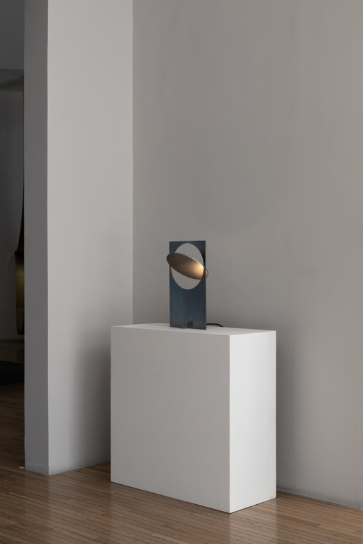 ESRAWE transforms its showroom into a new collaborative space for art and design - Image 24 of 57