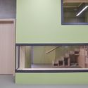 Jardín Infantil Endbachweg en Poing / Kunze Seeholzer Architekten - Fotografía interior, Kindergarten