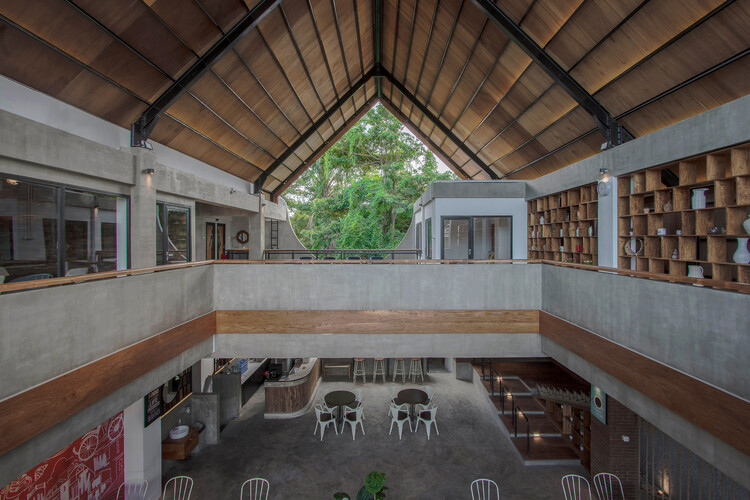 Café Dierra / MIV Architects - Fotografia de Interiores, Viga