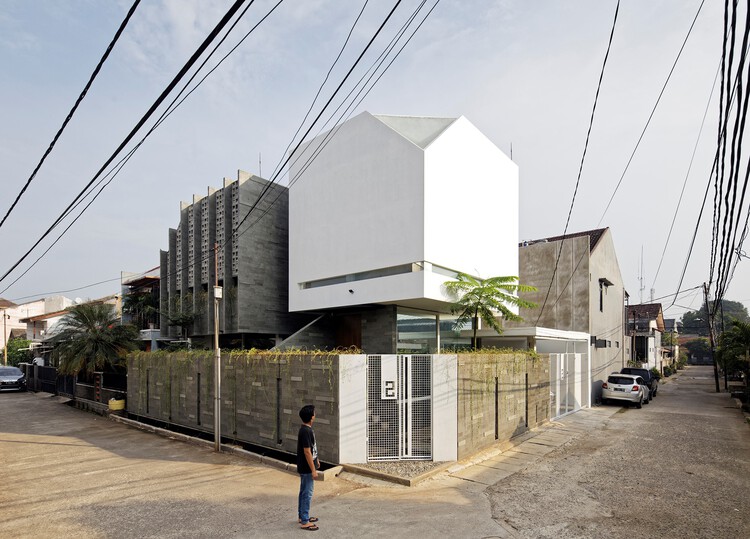 LAID House / DELUTION - Exterior Photography, Windows, Facade