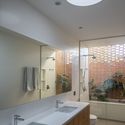 20 AR 7258 HDR Alta - Căn biệt thự chữ U kiến tr&uacute;c hiện đại với khu vườn ở trung t&acirc;m thiết kế hiện đại