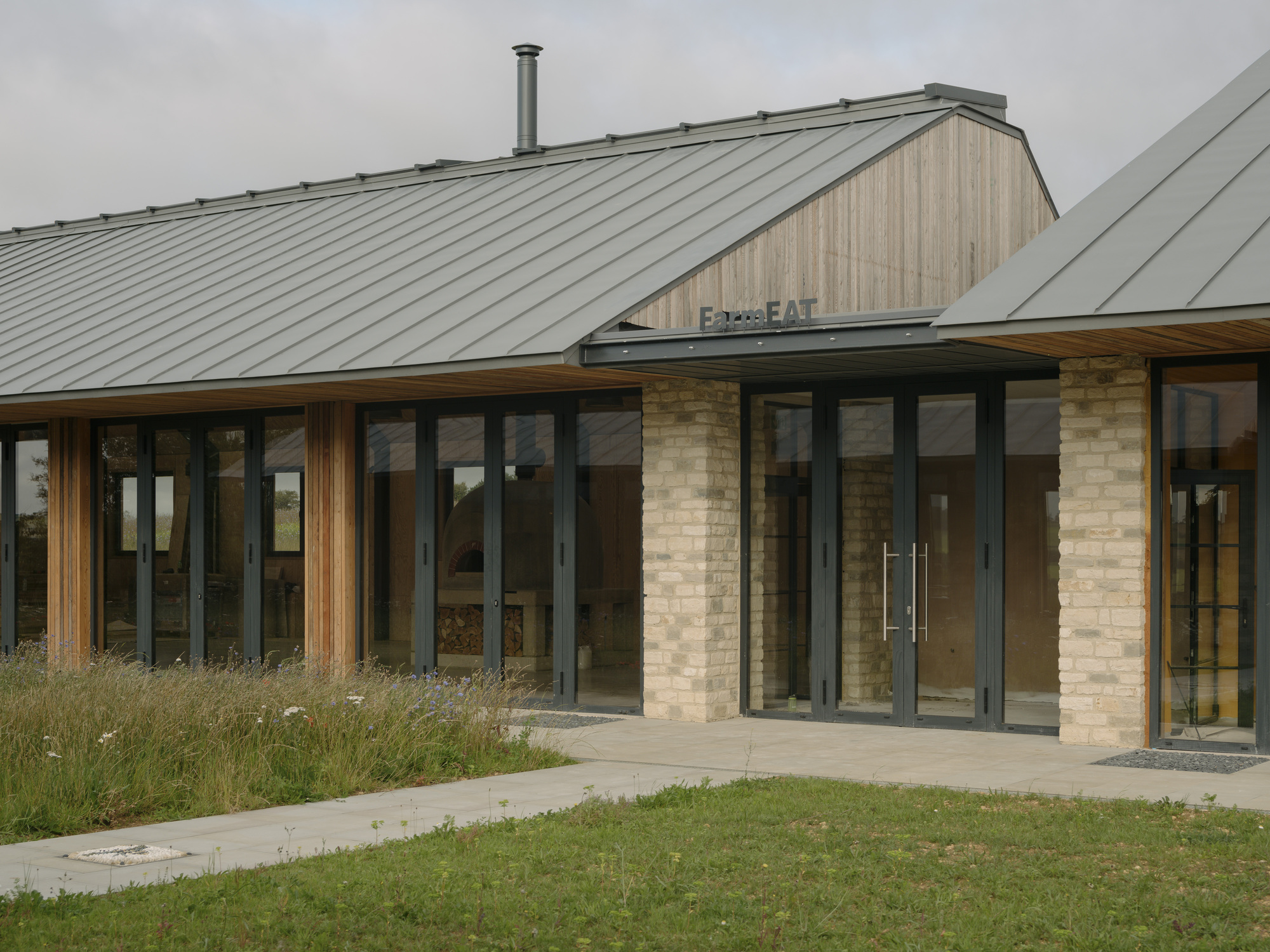 Gallery of FarmED Education Centre / Timothy Tasker Architects 7