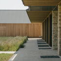 FarmED Education Centre / Timothy Tasker Architects | ArchDaily