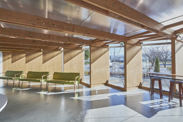 Konohana Clinic / OTA Archistudio + Kubota Construction - Interior Photography, Beam, Deck