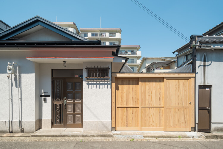 A- 住宅 / Coil Kazuteru Matumura Architects - 建筑图, 门