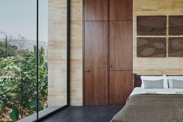 Mirador Residence / SHROFFLEóN - Interior Photography, Bedroom, Door, Windows