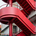 Re-interpret，红色商业建筑 / AGIT STUDIO - 室内图, 加建项目, 楼梯, 表皮