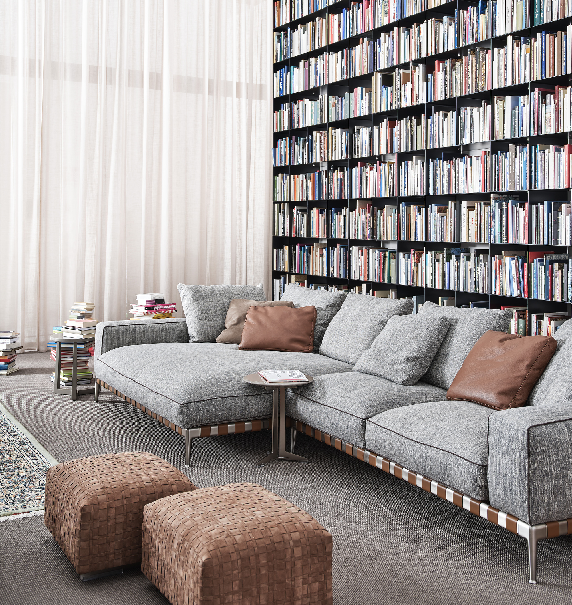 Gallery of The Functionality and Versatility of Modular Sofas - 2