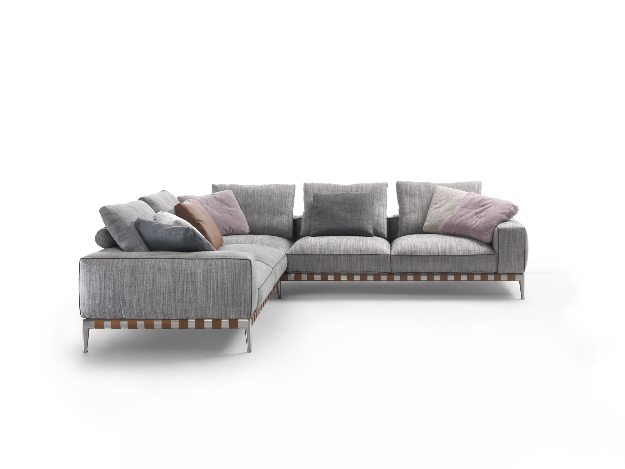 Gallery of The Functionality and Versatility of Modular Sofas 18