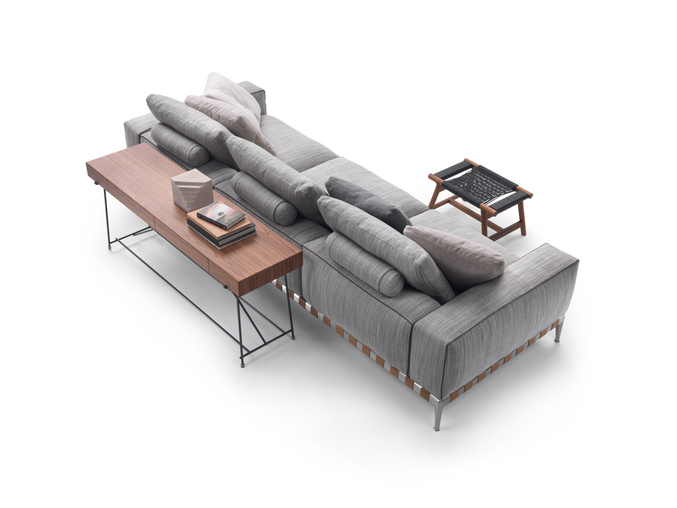 Gallery of The Functionality and Versatility of Modular Sofas - 8