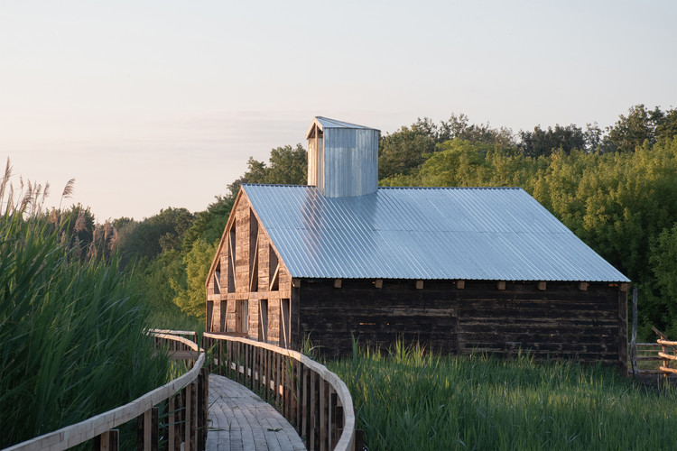 Rural Geometries Barn / Paradigma Ariadné - Exterior Photography, Forest