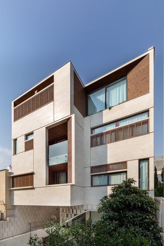 Edifício Residencial Mehr / Ara Aliabadi - Arash Aliabadi  - Fotografia de Exterior