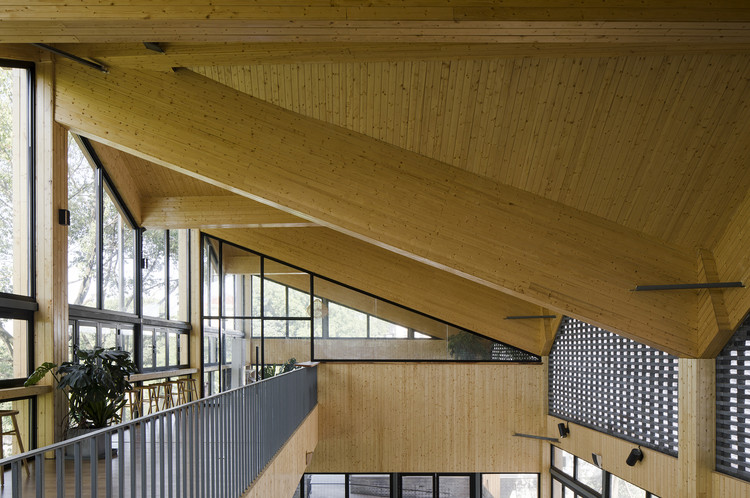 桐乡东浜头村双创客厅改造 / 严旸建筑 - 室内图, 梁