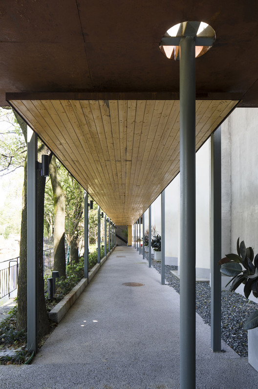 桐乡东浜头村双创客厅改造 / 严旸建筑 - 室内图