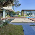 a7 03945 - Porch House: Căn biệt thự hiện đại thiết kế sang trọng đẳng cấp