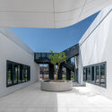 Campus Symbiosis ICS Milan International School / Barreca & La Varra - Exterior Photography, Facade