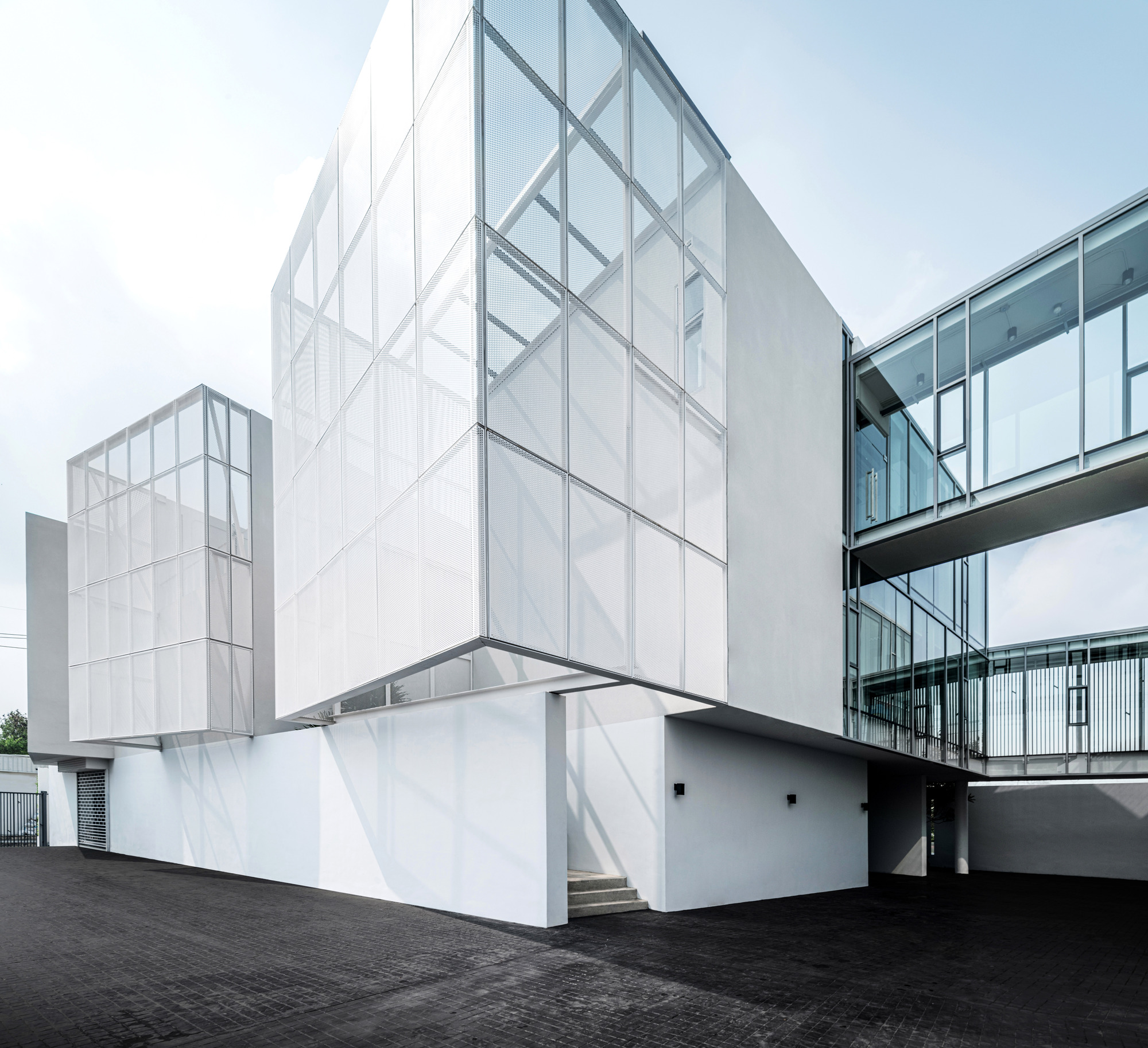 Gallery of MDC Headquarters / IDIN Architects - 21