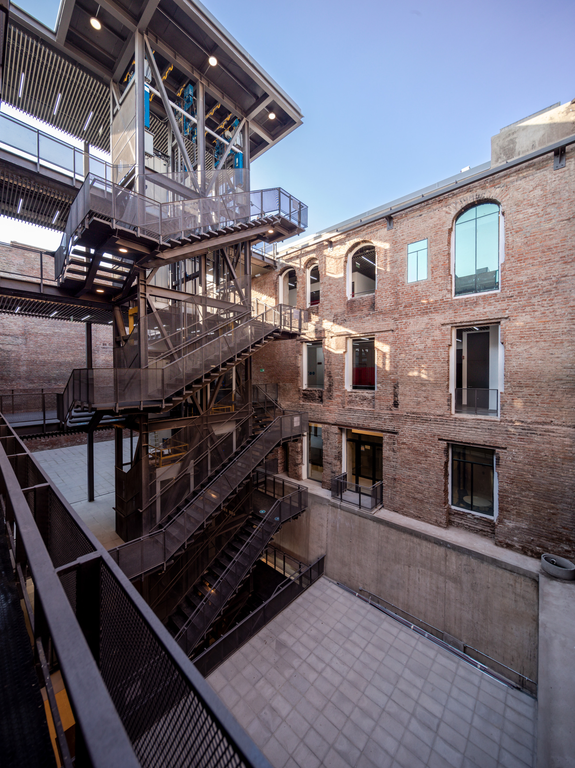 Gallery of Republica Building Heritage Intervention / MSRAA - Martin ...