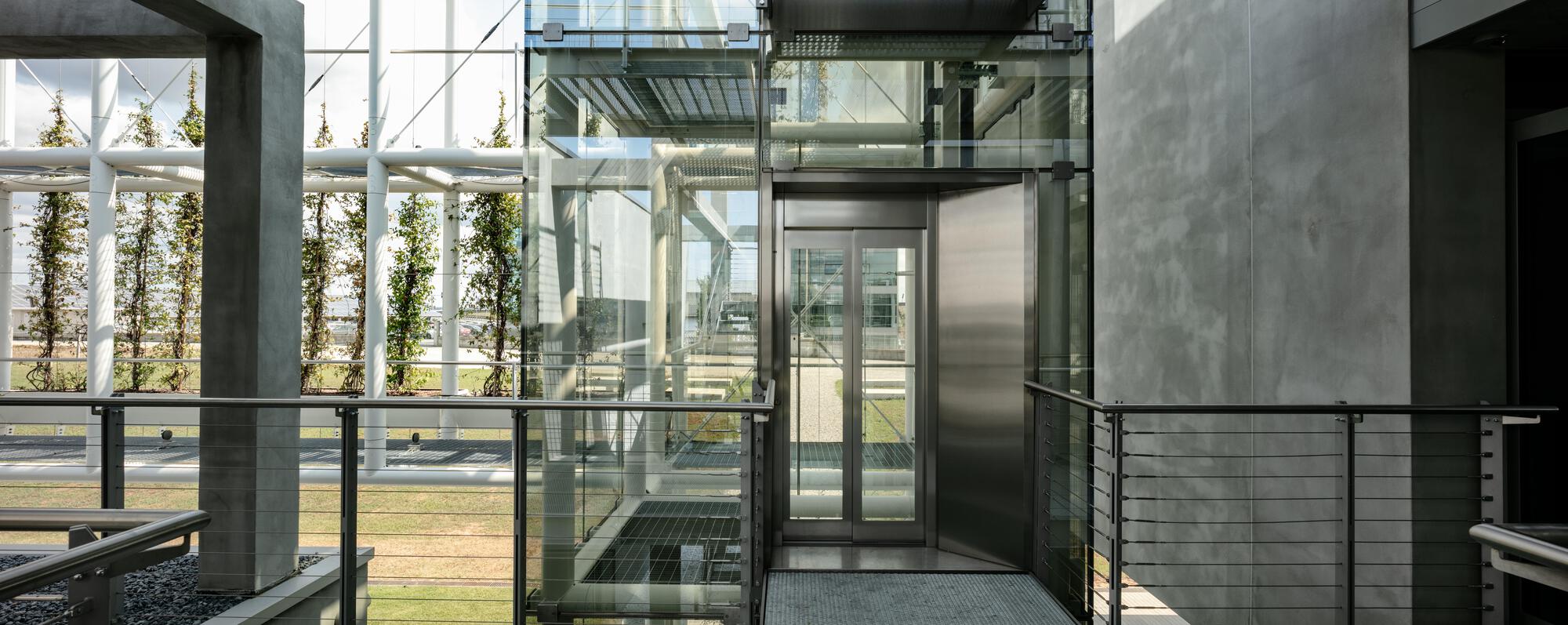 Gallery of DIG 421 Digital Innovation Gate for XXI Century / Nemesi Architects 9