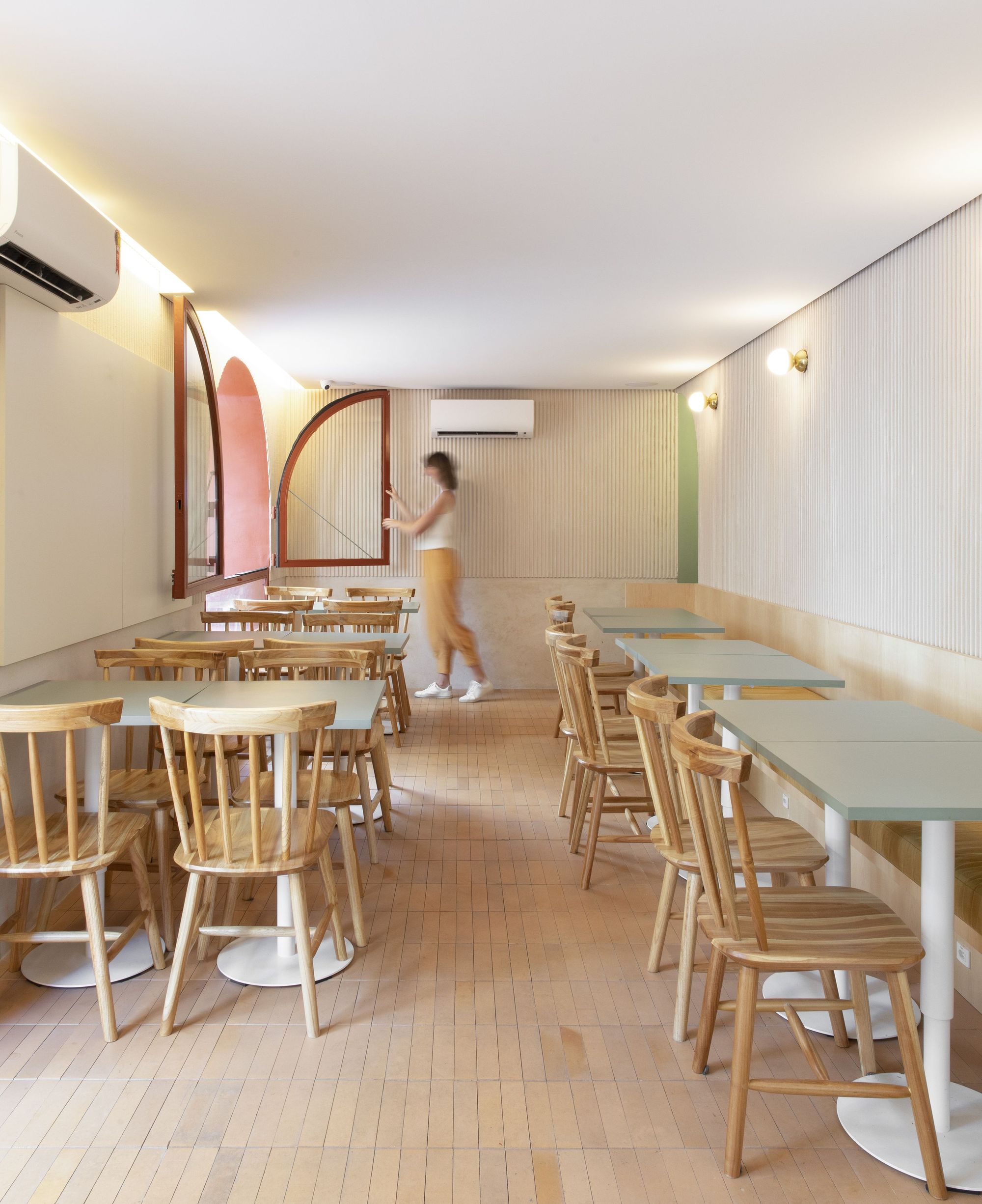 Gallery of Kez Bagel Store / Marina Portolano Arquitetura 4