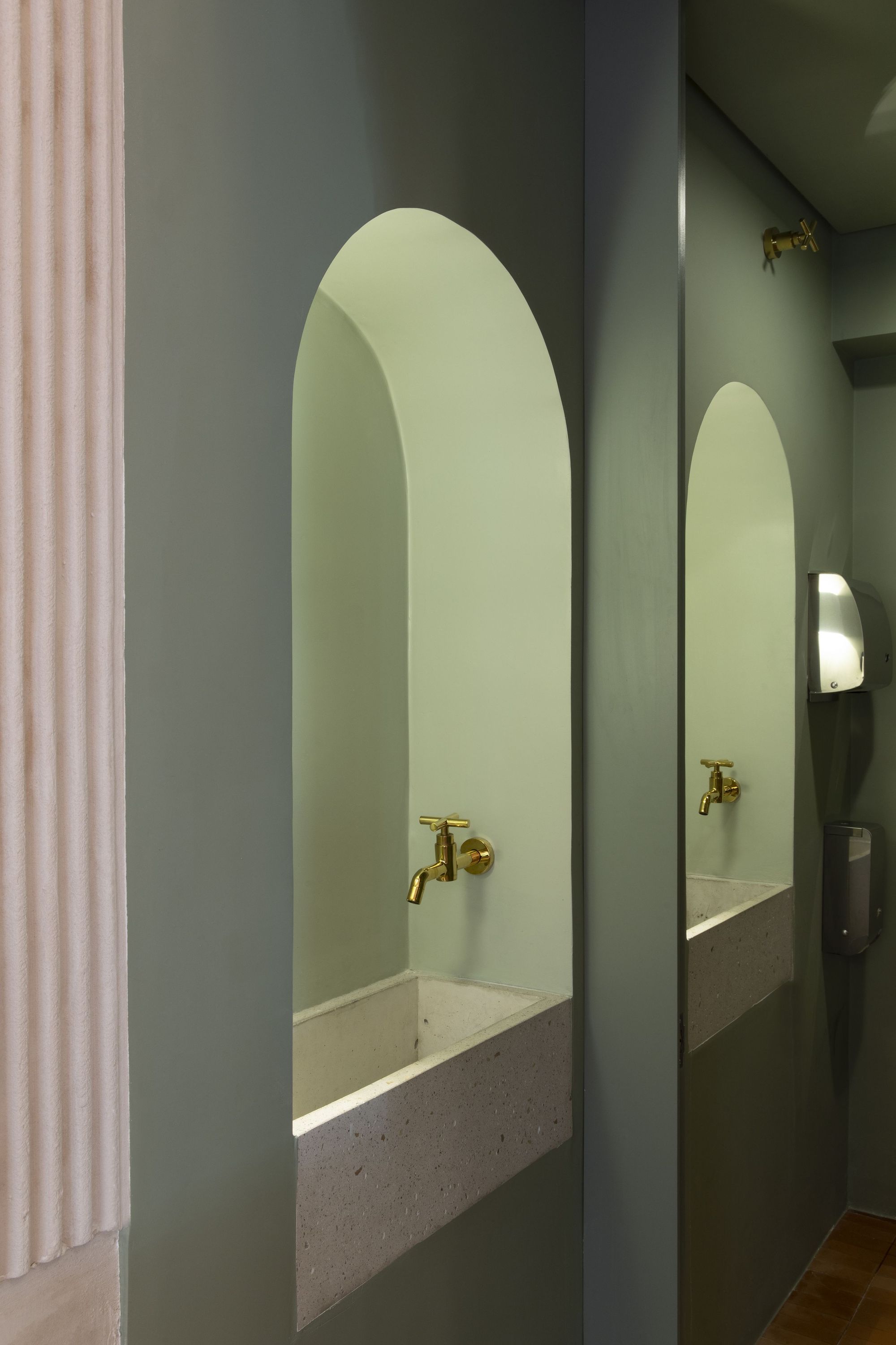 Gallery of Kez Bagel Store / Marina Portolano Arquitetura 8