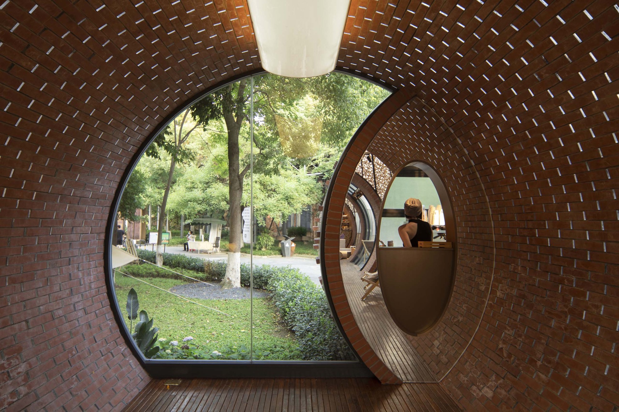 Gallery of Miss Dong and Martin Public Art Space / Zaixing