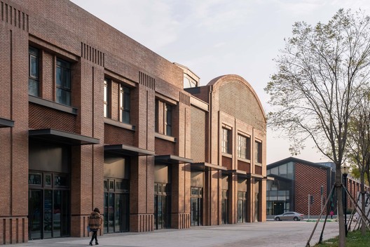 天津天拖厂房改造 / 深圳华汇设计 - 建筑图, 砖