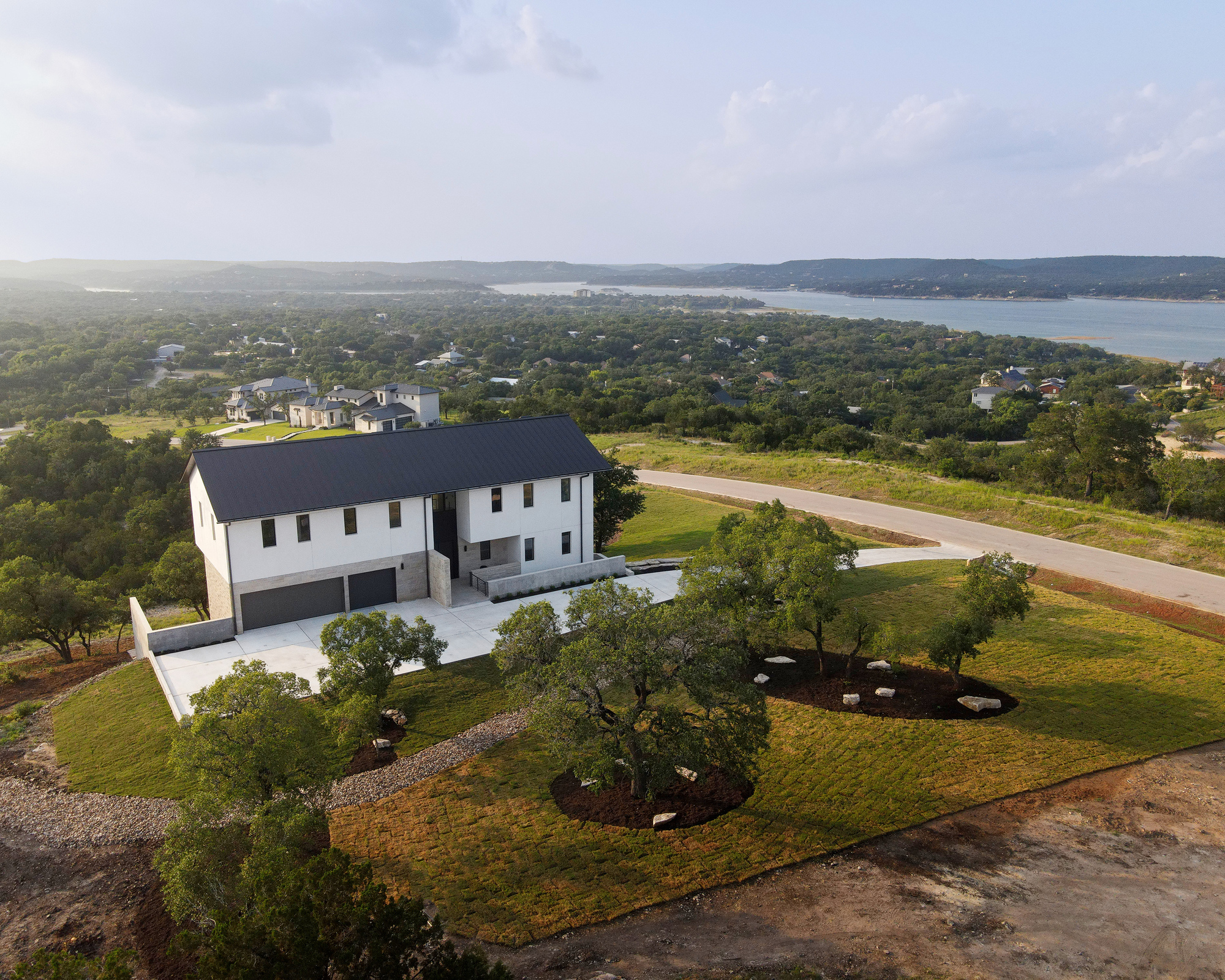 Gallery of Manifold House / Matt Fajkus Architecture 6