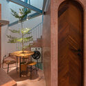 10 kitchen plus dining area - L&Acirc;M's Home: Ng&ocirc;i nh&agrave; nhỏ 30m2 thiết kế nhỏ xinh ấn tượng cho c&ocirc; con g&aacute;i