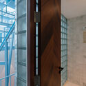 21 master wc - L&Acirc;M's Home: Ng&ocirc;i nh&agrave; nhỏ 30m2 thiết kế nhỏ xinh ấn tượng cho c&ocirc; con g&aacute;i