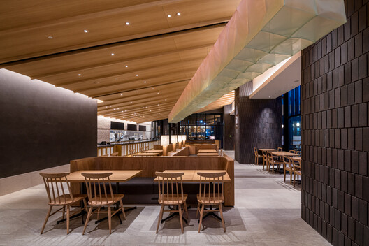 东京火炬常盘桥大厦 / 三菱地所设计 - 室内图, 餐厅, 桌子, 椅子