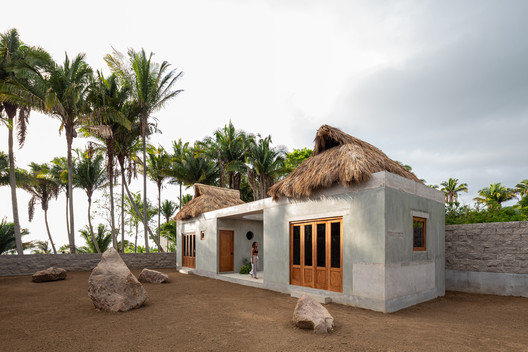 Palm and Straw Roofs: Examples in Mexico That Explore Their Possibilities - Image 5 of 38