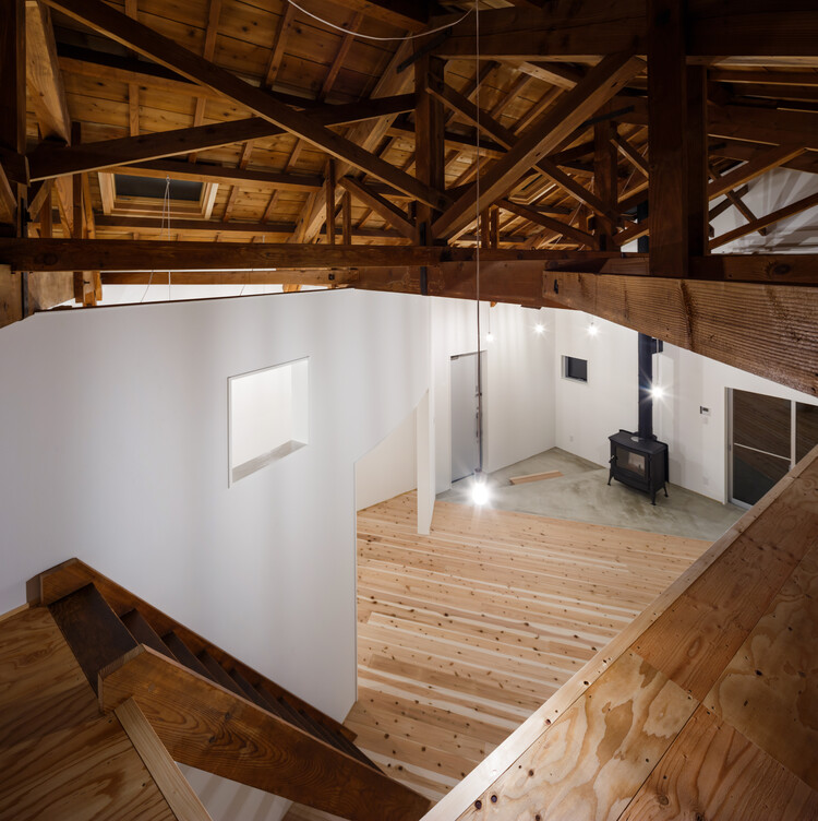 O House Renovation / Yasuhiro Sawa Design Office - Interior Photography, Stairs, Beam