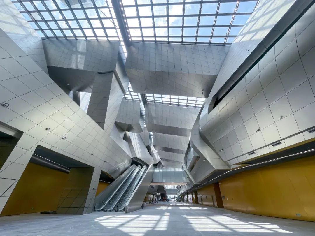 画廊 ‘霸占’2021年中国地标建筑的材料:阳极氧化铝板 - 21