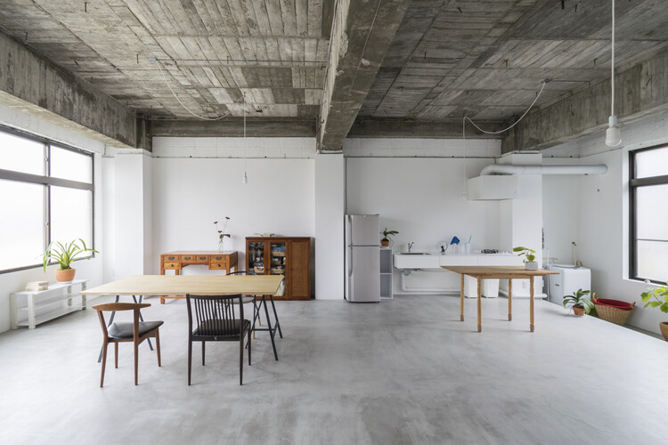 House with a Small Library / Hiroshi Kinoshita and Associates - Interior Photography