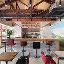 Kissa Lemon / Spicy Architects + O.F.D.A. - Interior Photography, Coffee Shop Interiors, Kitchen, Beam, Table, Countertop, Chair